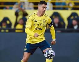 巴媒：小罗比尼奥解约金高达5000万欧，桑托斯对其低调保护