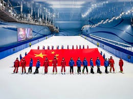 什么是“博弈理性幻觉”？解析人在不确定环境中的自信错判。（解读“博弈理性幻觉”：人类在不确定环境中的自信偏误）