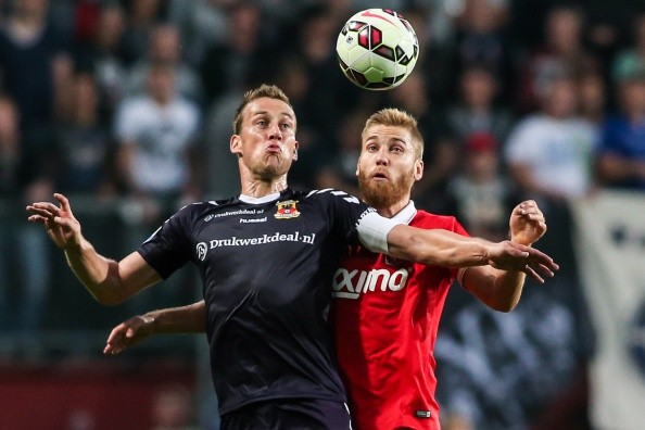 的中卫组合 的中卫组合