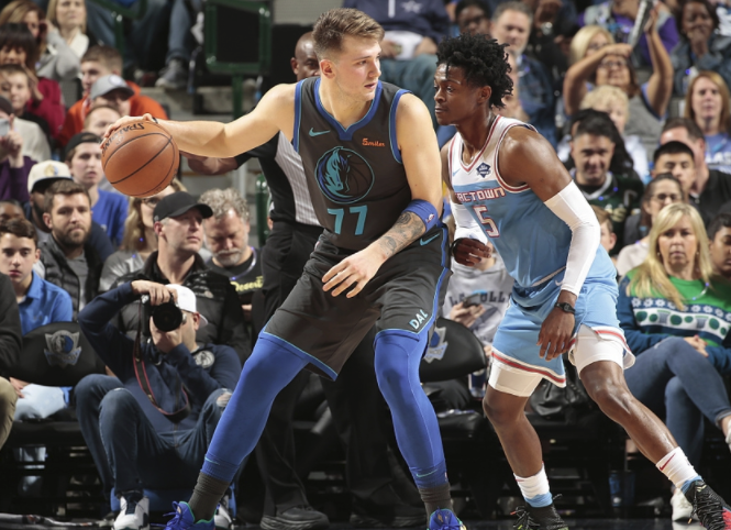 尤伯杯女子团体赛：中国勇挫日本打入决赛