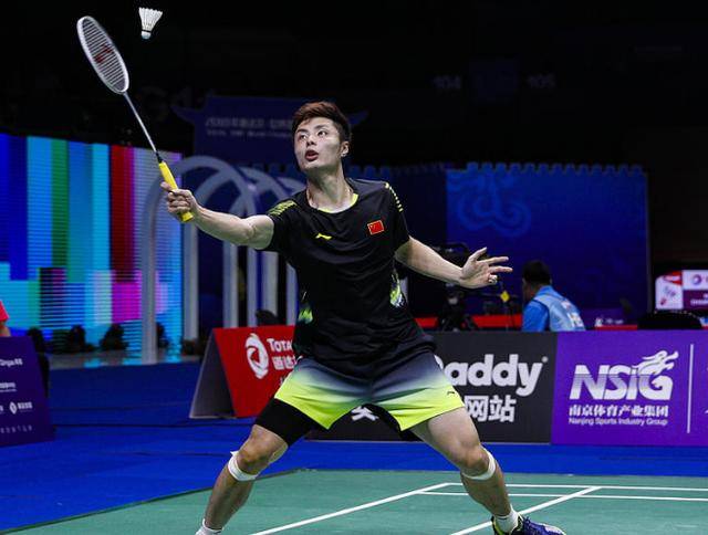 球运动的发 球运动的发