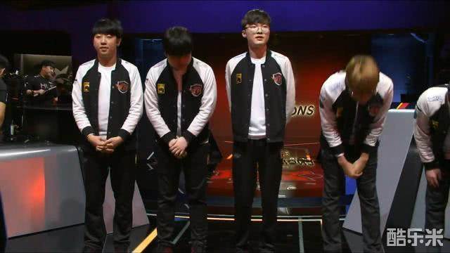 依靠中距离 依靠中距离